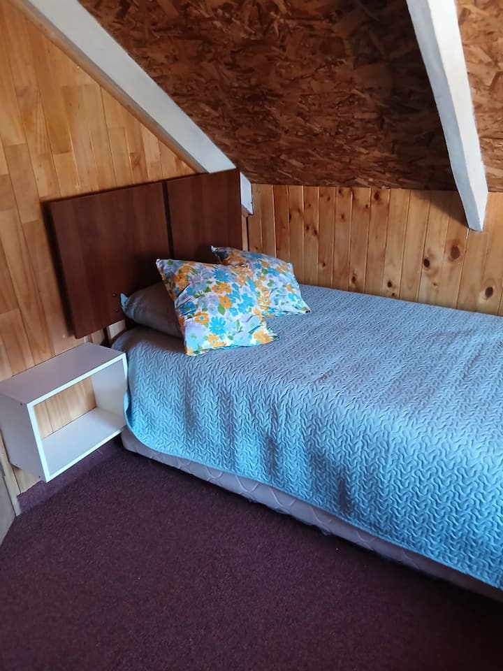 საძინებელი 1