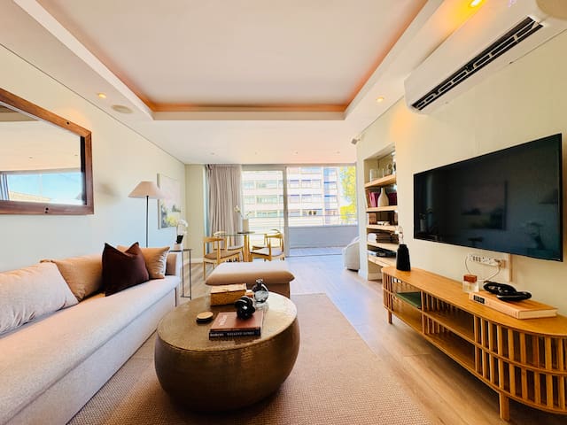 Prime Waterfront apartment on the platinum mile