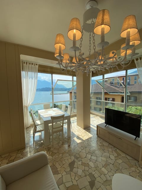 Como Lake Panorama Apartment [Bellagio View]