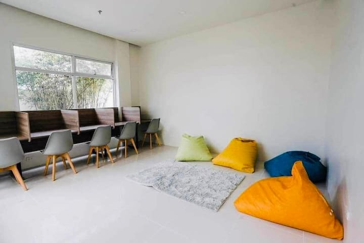 Cozy Studio Unit In Cebu City With Wifi + Netflix - Cebu