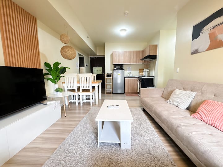 2br And 2t&b | 2nd Floor Avida Riala, It Park Cebu - Cebu