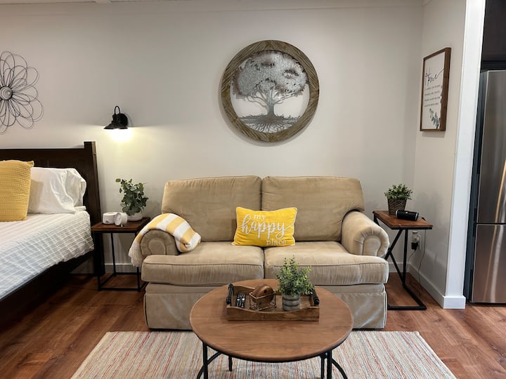 New Cottage Resort Condo: Lake Lure, Golf, Pool - Lake Lure, NC