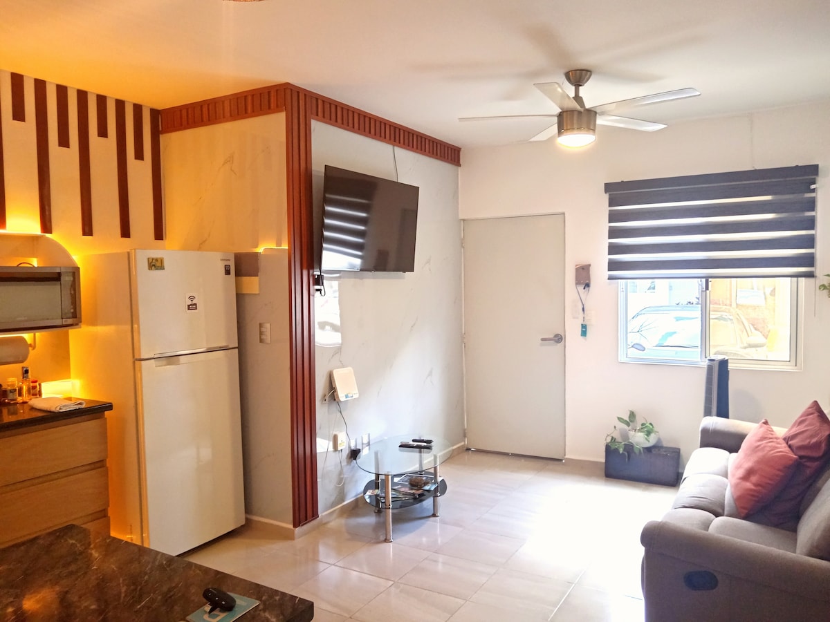 Popular Airbnb listing: 3 bdr, A/c, hot water, pool in Selvamar