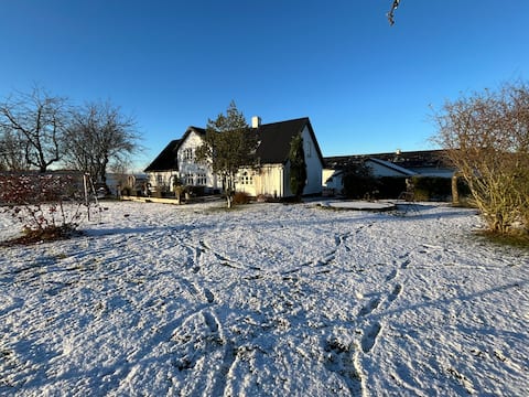 Peaceful and idyllic apartment in the countryside, Bakkely