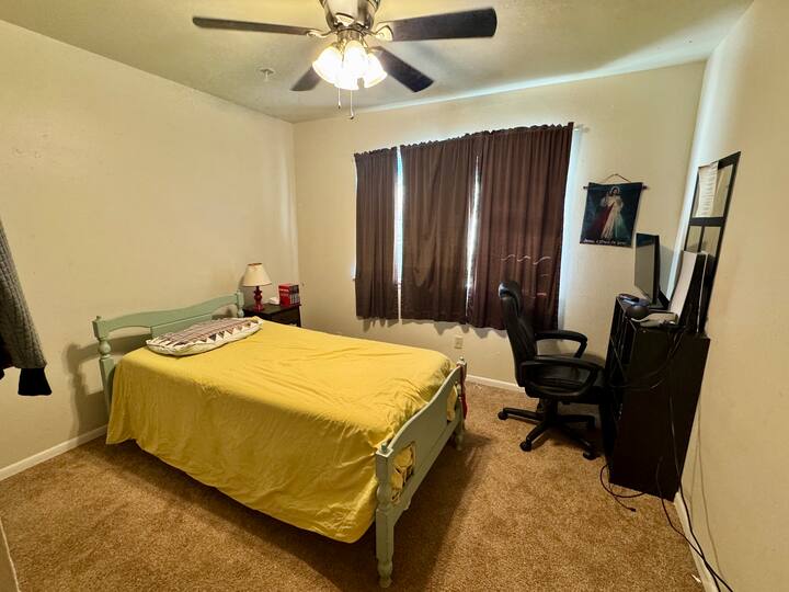 საძინებელი 4