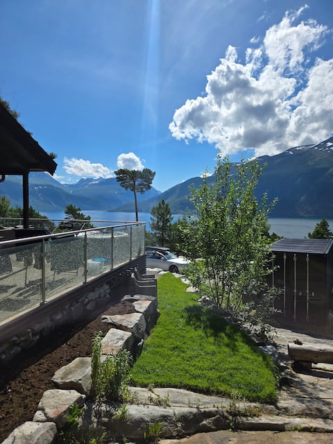 Cabin with panoramic view