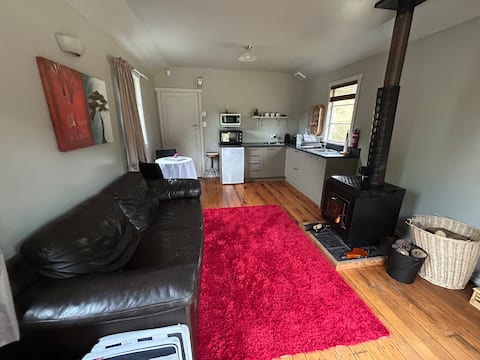 Top performing Airbnb: Conway River Cottage in Hurunui District