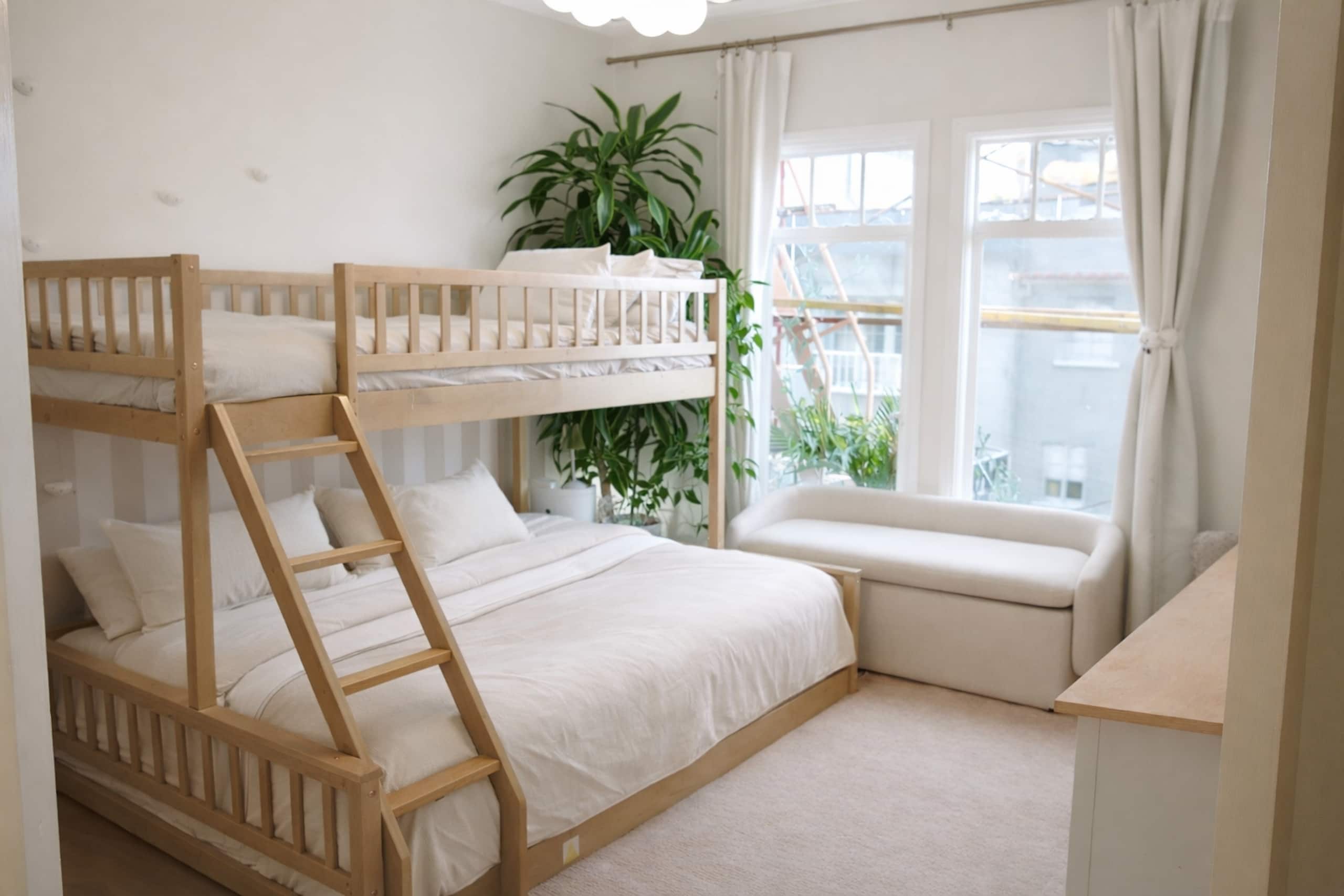 Condo in San Francisco · ★4.76 · 2 bedrooms · 3 beds · 2 baths - Image 14