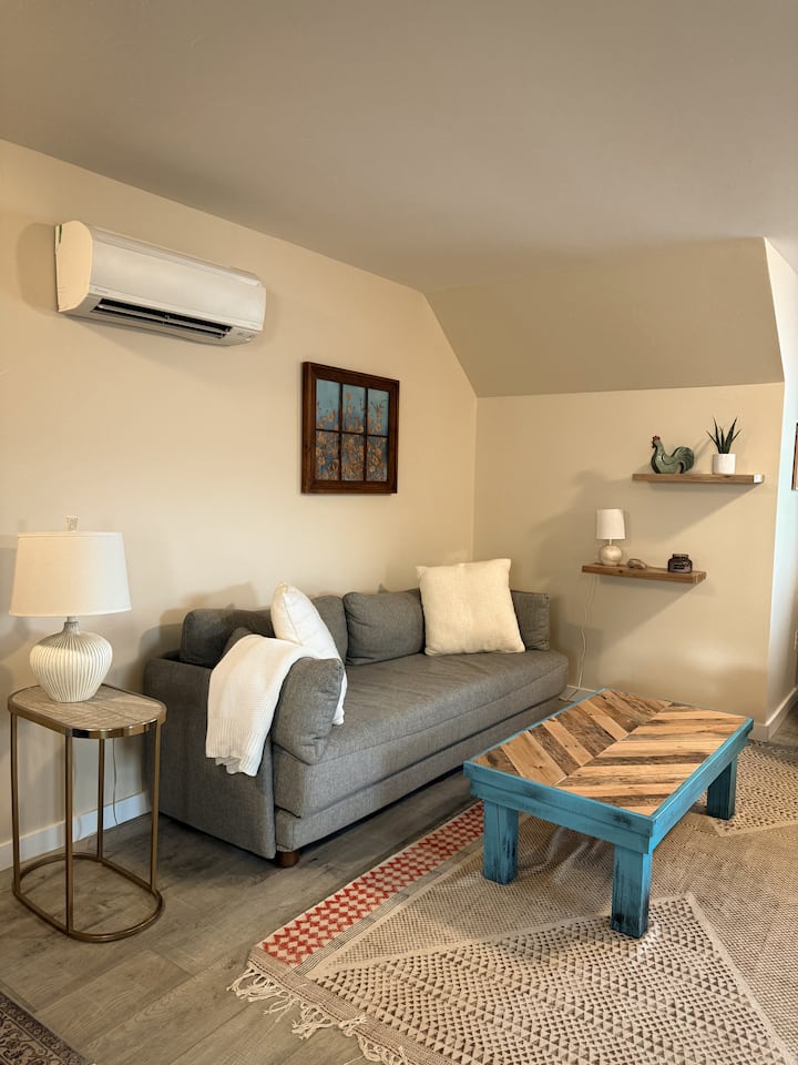 Bozeman Getaway Guesthouse - Bozeman, MT