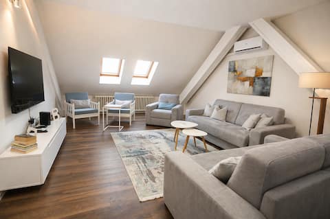 Old Town Loft Sarajevo, with Free Parking