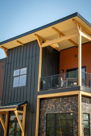 Lofts On Main managed Airbnb listing 3