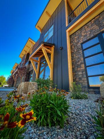 Lofts On Main managed Airbnb listing 1