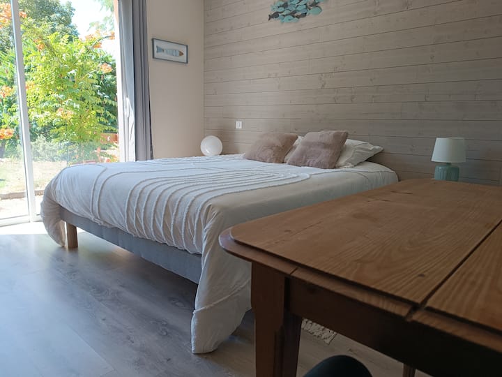 Suite Nature Avec Terrasse Et Dîner Maison - Thiviers