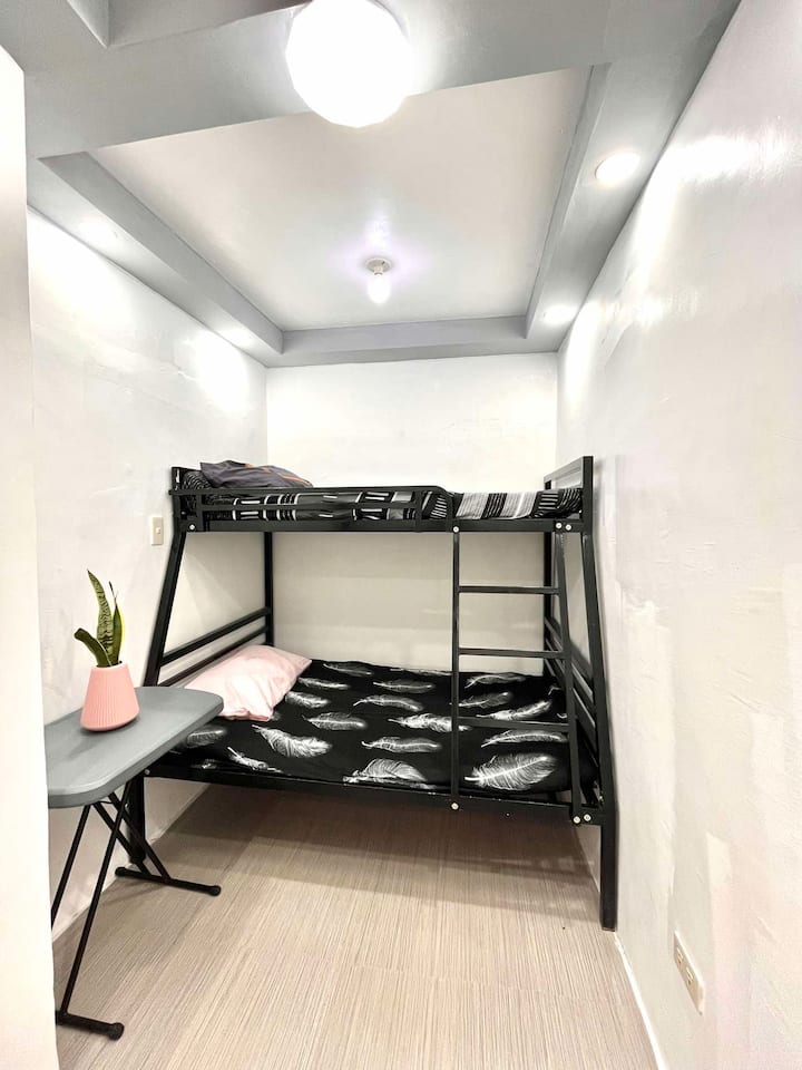 غرفة النوم 1