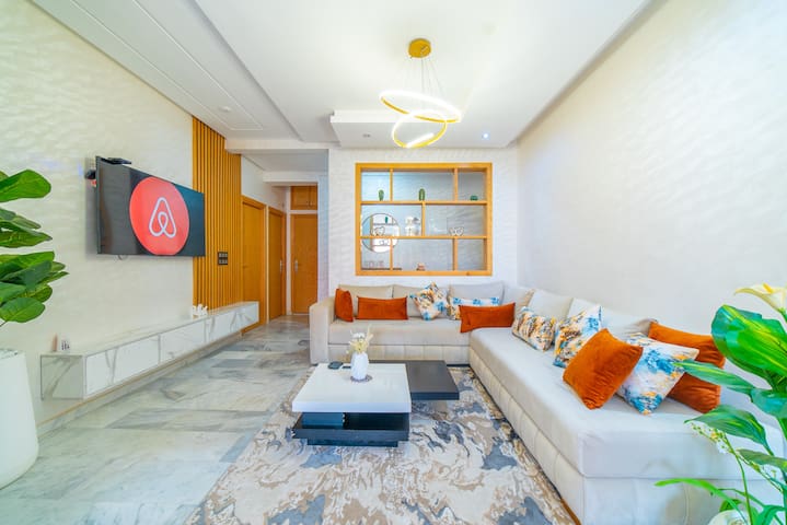 Entire home with 3 bedrooms in Fez - famil•raffini•vu jardin•proch café Unica2/aéroport
