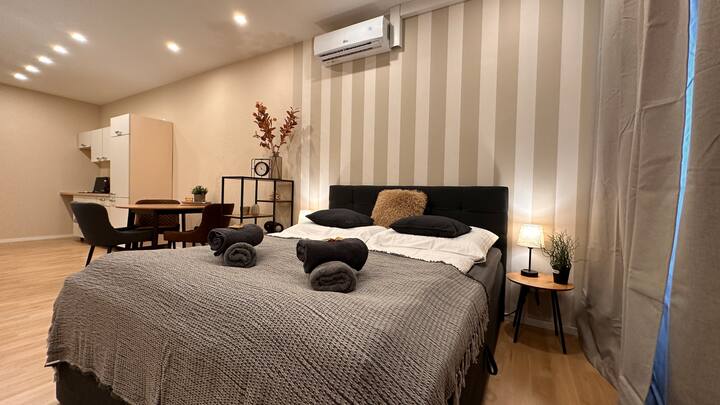 Exclusiva cama de somier de 160 x 200 cm con cubrecamas H2/H3