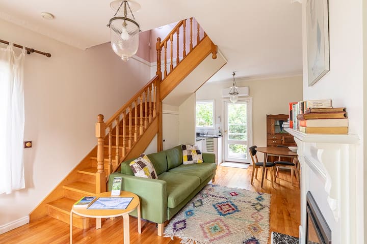 Woodland Cottage At Hideaways Red Hill - Shoreham