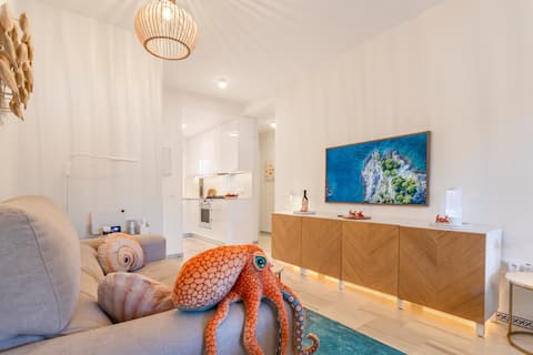 Propiedad de Airbnb exitosa: Beach 500 m – 2 patios – quiet location – pool en Chiclana De La Frontera