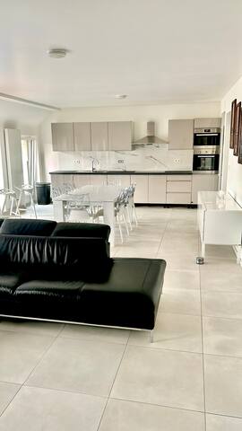 Spacieux – Luxueux app près de la Gare du Midi gallery image 5