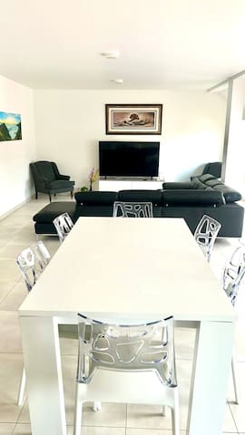 Spacieux – Luxueux app près de la Gare du Midi