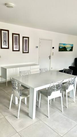 Spacieux – Luxueux app près de la Gare du Midi gallery image 3