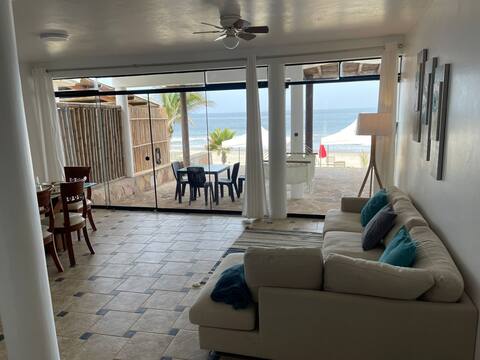 « Sweet Oceanfront Escape-Steps from the Beach »