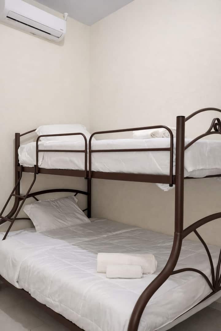 غرفة النوم 2