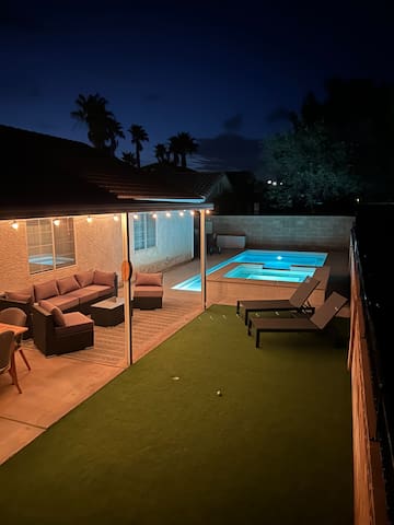 Views•Pool•Spa•Putting Green•2 Mstr Ste•4 bd•3 ba