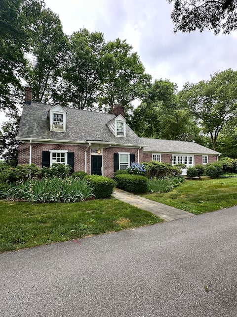 4 Bedroom Vineyard Farm Cottage