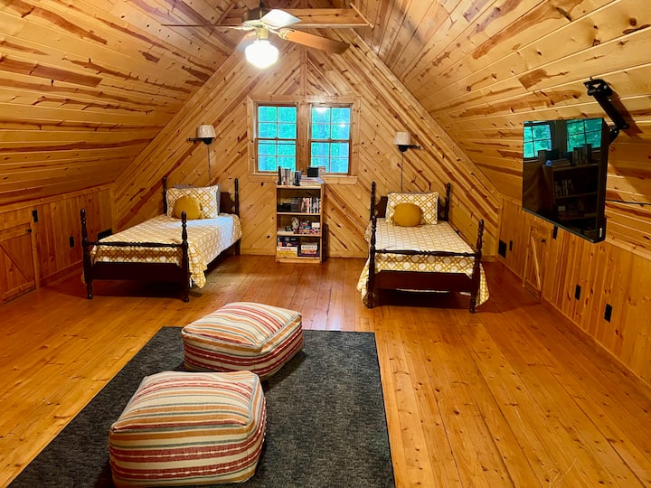 Поткровје во трета (спална соба)