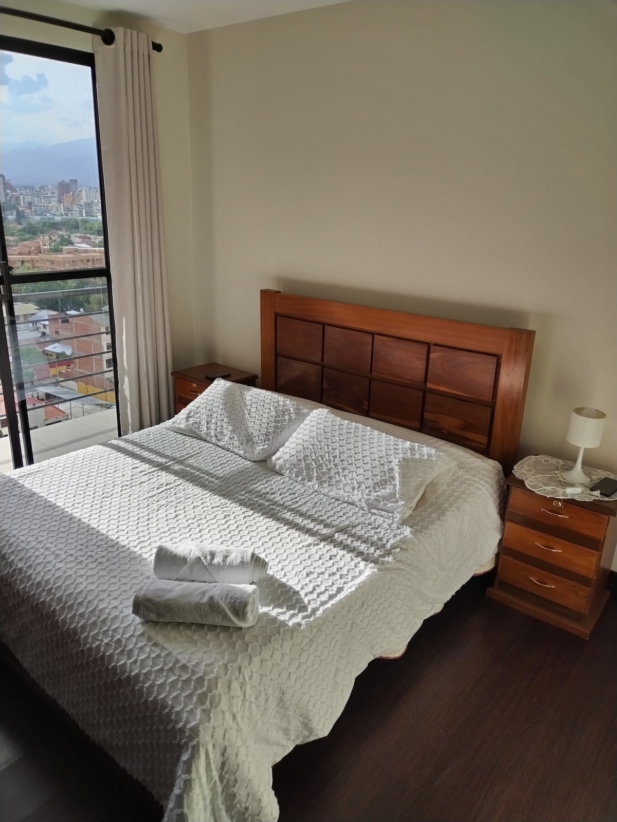 غرفة النوم 1