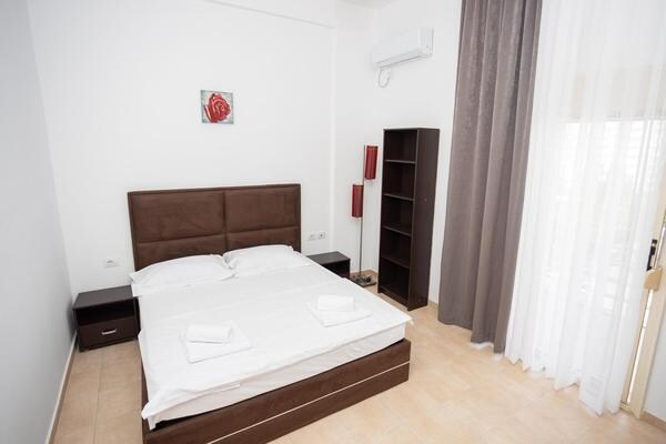 Listing 1218012473014143350