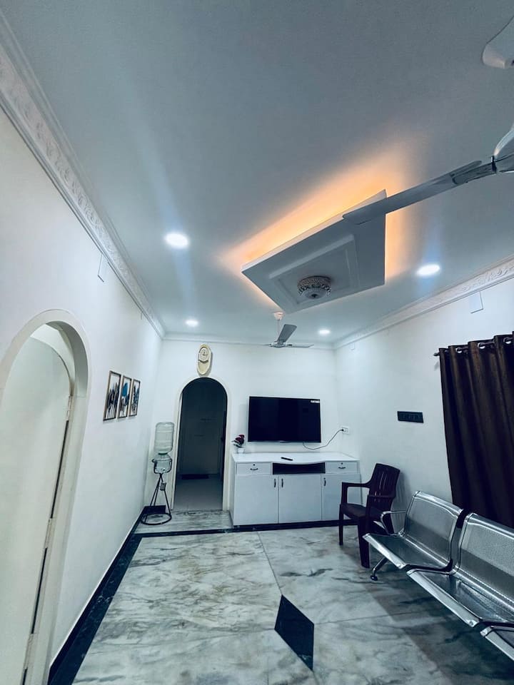 Jolly Living |
Spiritual Stay In Thiruvannamalai - Tiruvannamalai