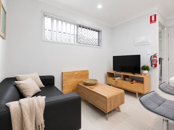 Clean 1 Bdr Apt W/ Ac | Covered Parking | 539f1 - Brisbane