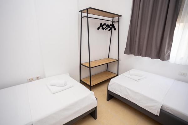 Listing 1218014654262951726