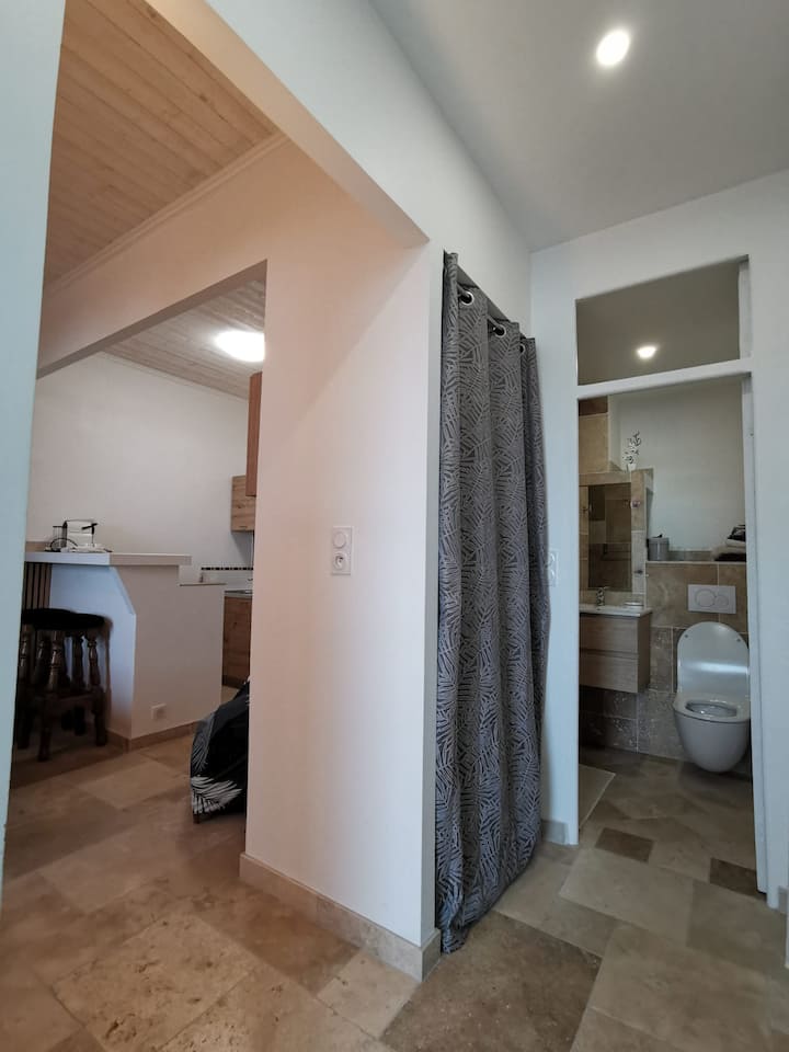 Beau Studio Terrasse Jacuzzi Vue Mer Golfe Juan - Golfe-Juan