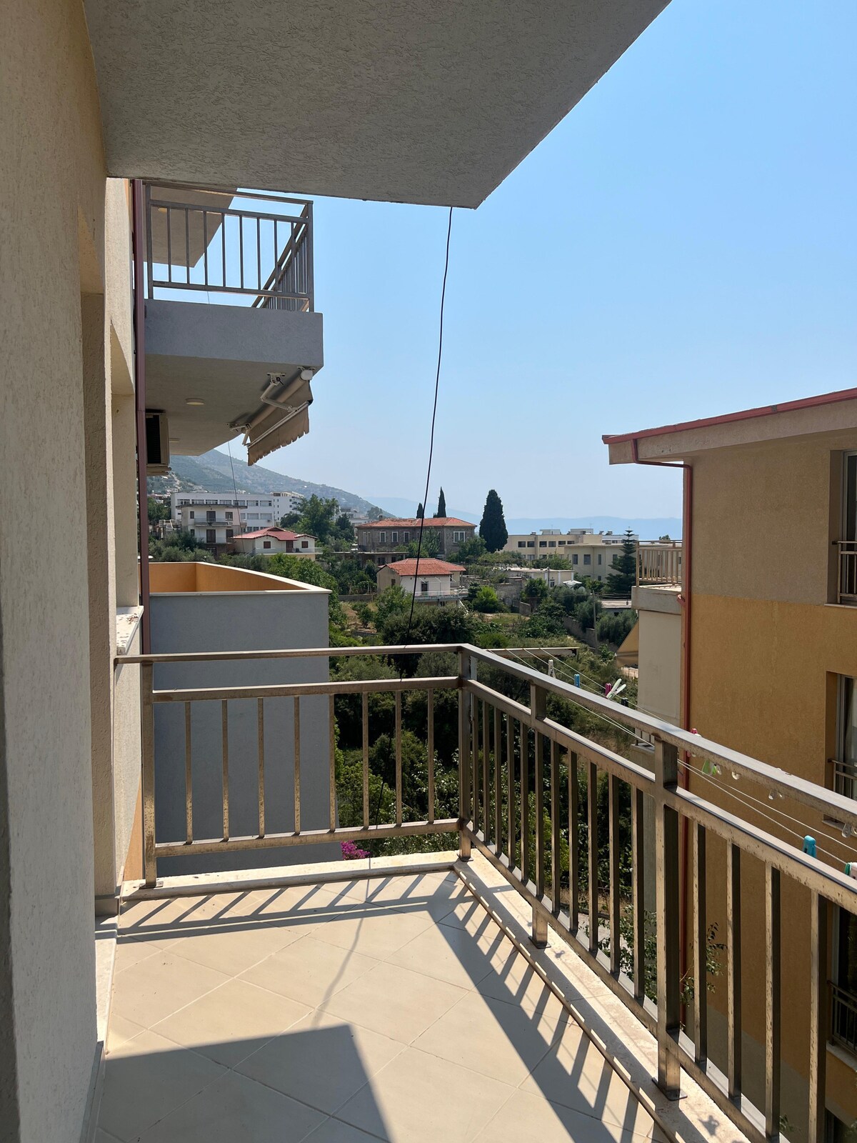 Listing 1208418805155115714