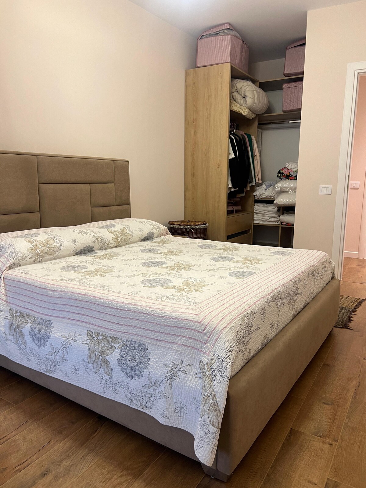 Listing 1208418805155115714