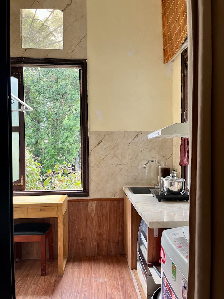 Train Street Apt | Bathtub | Freelaundry | Kitchen - China