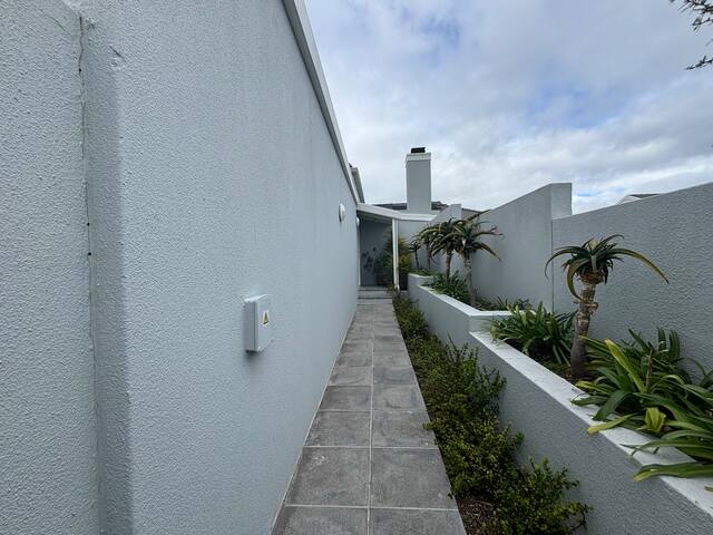 97 Thornhill gallery image 4