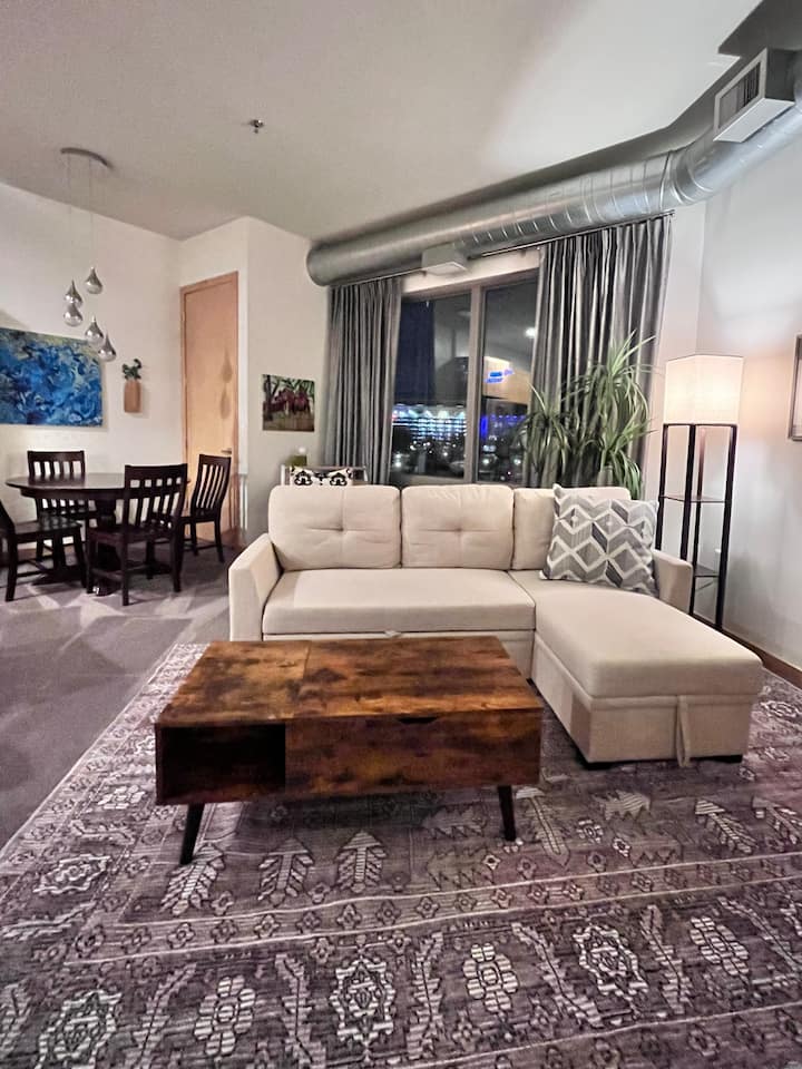 Bright 1br Condo W/ Skyline Views 30+ Day Stay - Saint Paul
