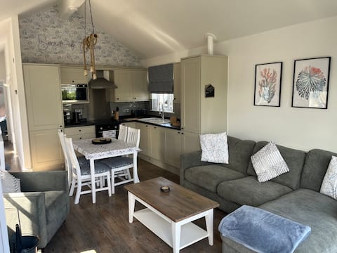Successful Airbnb property: Secret of Eden Seaside Escape - Pet Friendly/Beach in Filey