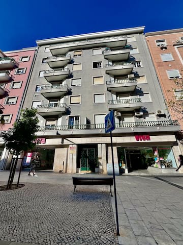 Sweet Home Alameda gallery image 3