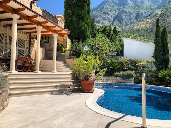 Cypress Villa - Montenegro