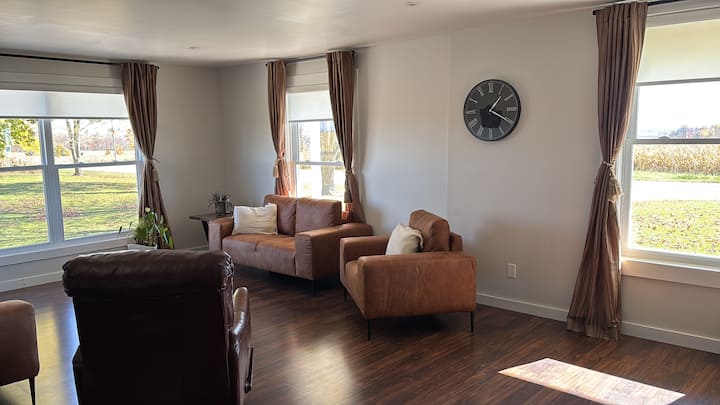 Old Farm Guesthouse - Tillsonburg