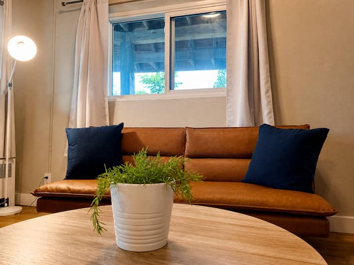 Bayfield Retreat • Near Grand Bend • Pool+hottub 6 - Bayfield