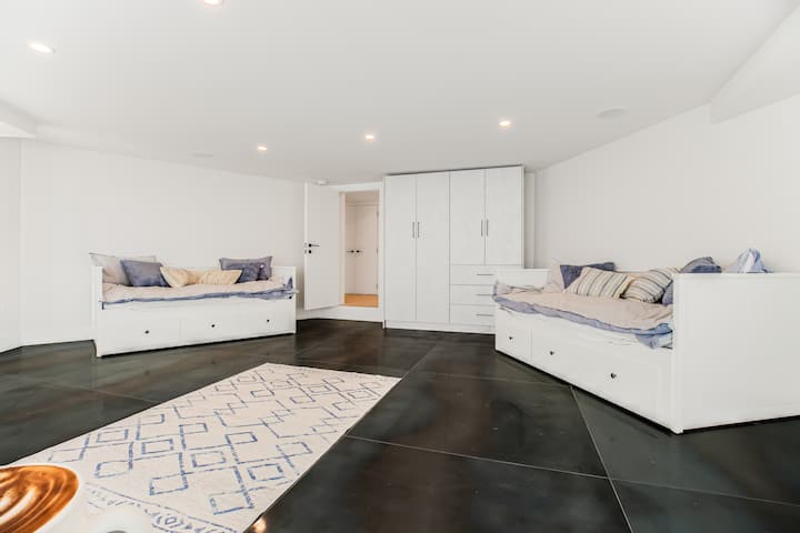 საძინებელი 4