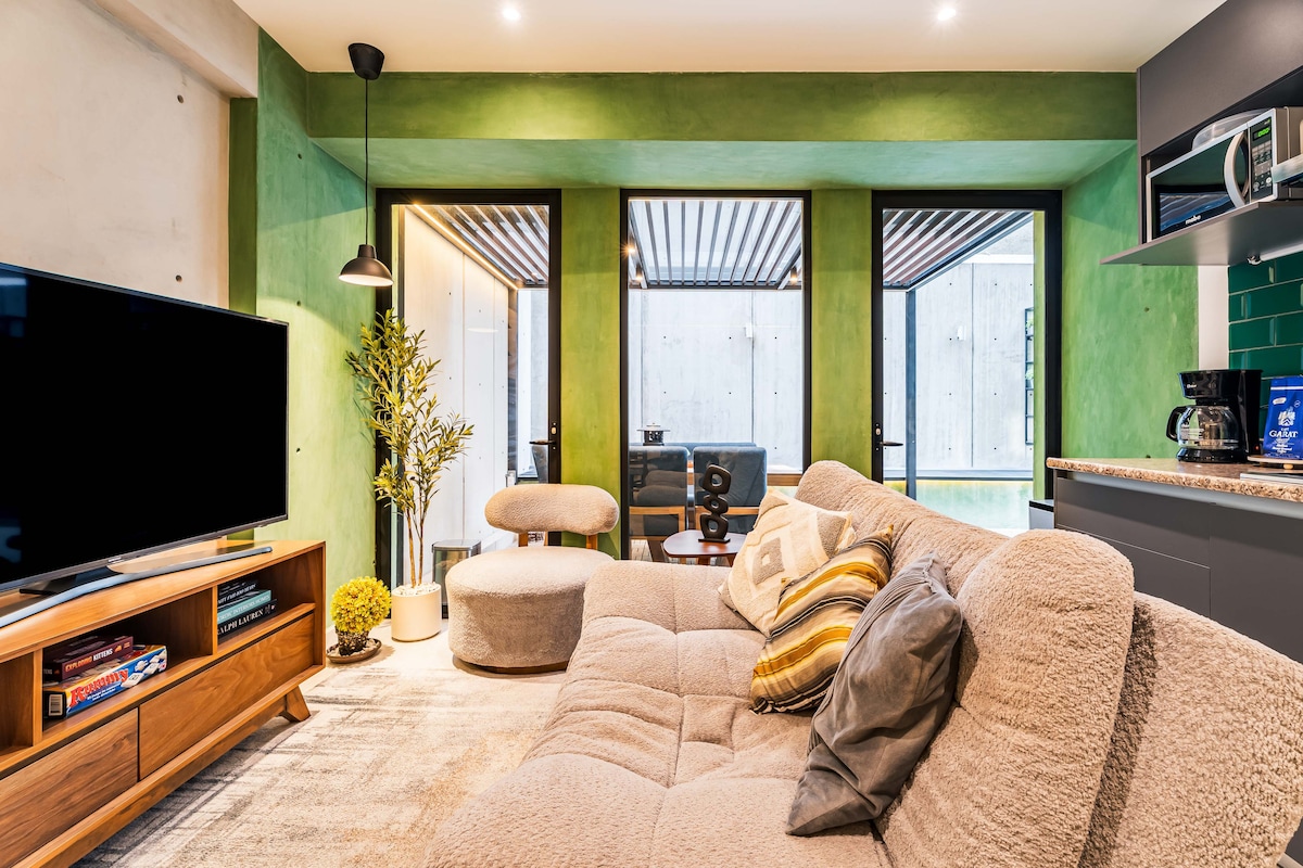 Successful Airbnb property: Central Flat with a Private Terrace in Centro