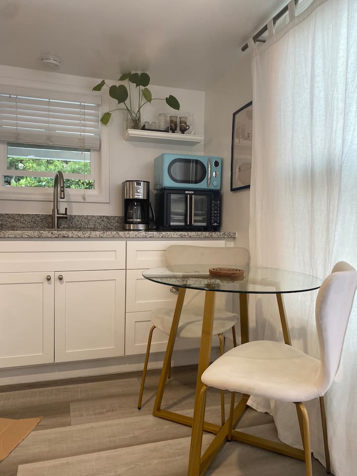 Detached Cozy Studio W/ Private Patio Garden & Bbq - Oakland