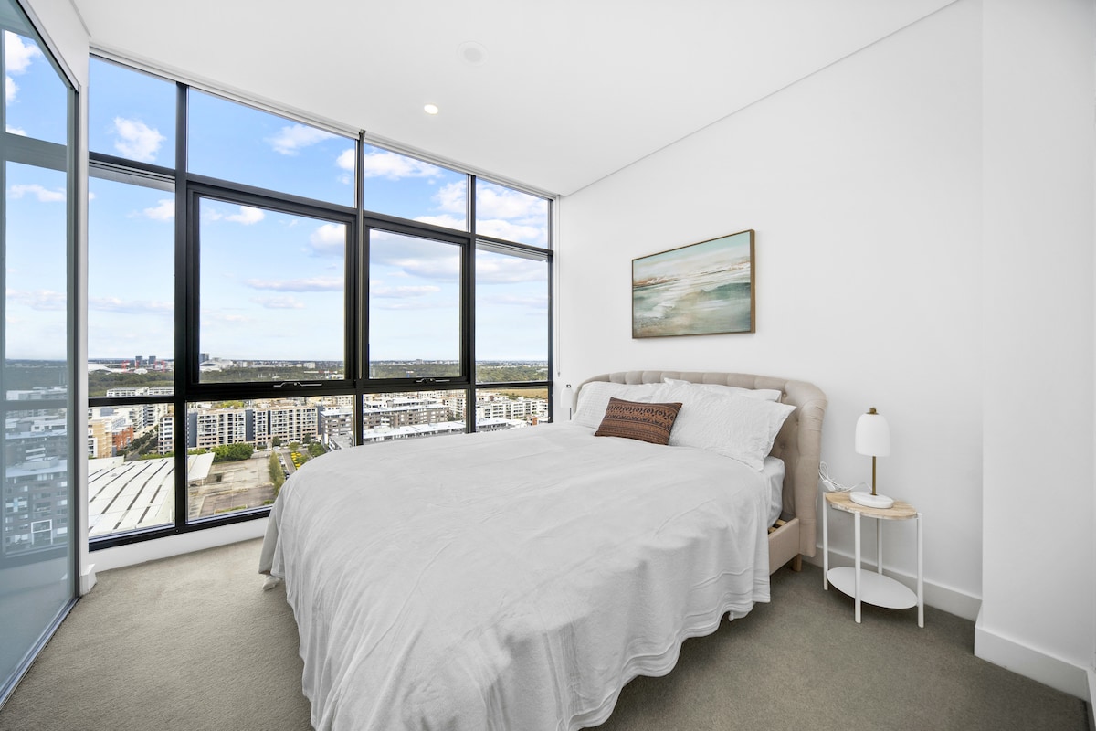 Waterfront Luxe